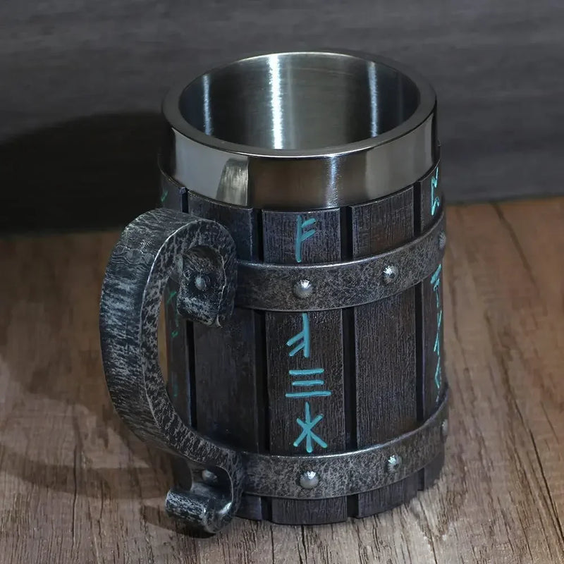 Caneca Viking Barril de Carvalho com Aço Inox – 600ml